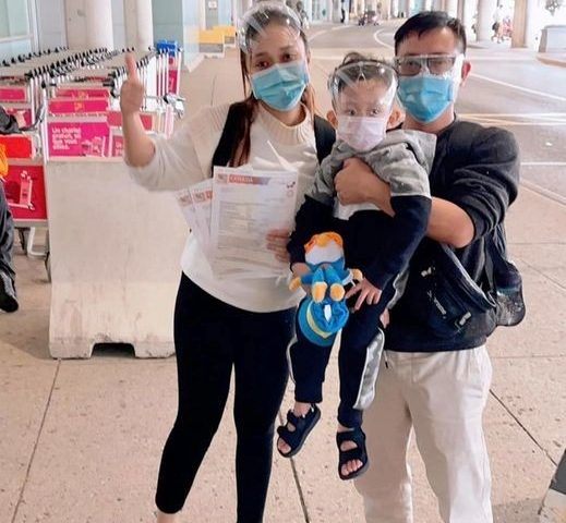 Hình ảnh bài đăng của khách hàng chia sẻ hành trình bay từ Tân Sơn Nhất – Incheon – đến Toronto cùng gia đình sau khi đậu visa định cư Canada, hồ sơ được New Life Immigration xử lý chỉ trong 7 tuần. 1