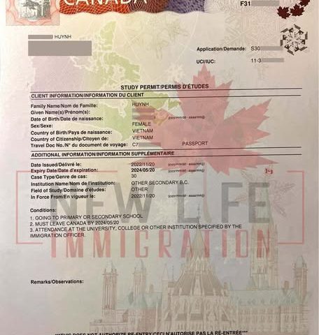 Work Permit Canada – Chúc mừng chị Hòa nhận giấy phép lao động vị trí kế toán tại Vancouver, đánh dấu bước đầu thành công trong hành trình định cư Canada 1