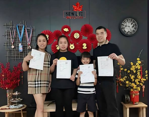 GIA ĐÌNH ANH VỊNH - CHỊ TUYẾT ANH SAU 3 NĂM Ở CANADA: PR CANADA, NHÀ CANADA VÀ TIỆM NAIL XINH XẮN GIỮA LÒNG THÀNH PHỐ